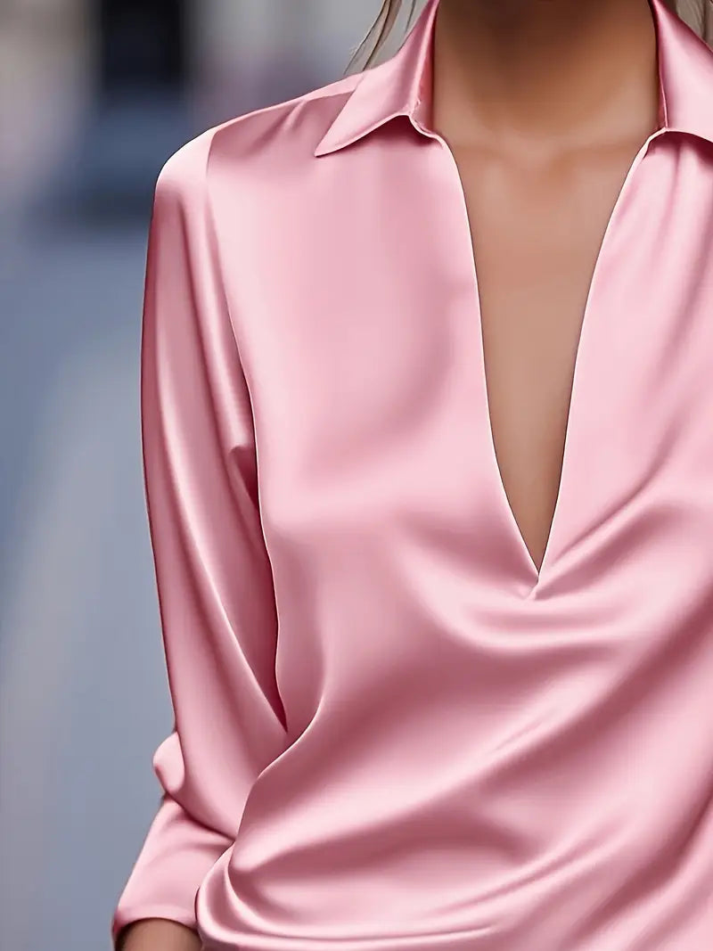Camicia da donna a maniche lunghe con colletto e scollo a V