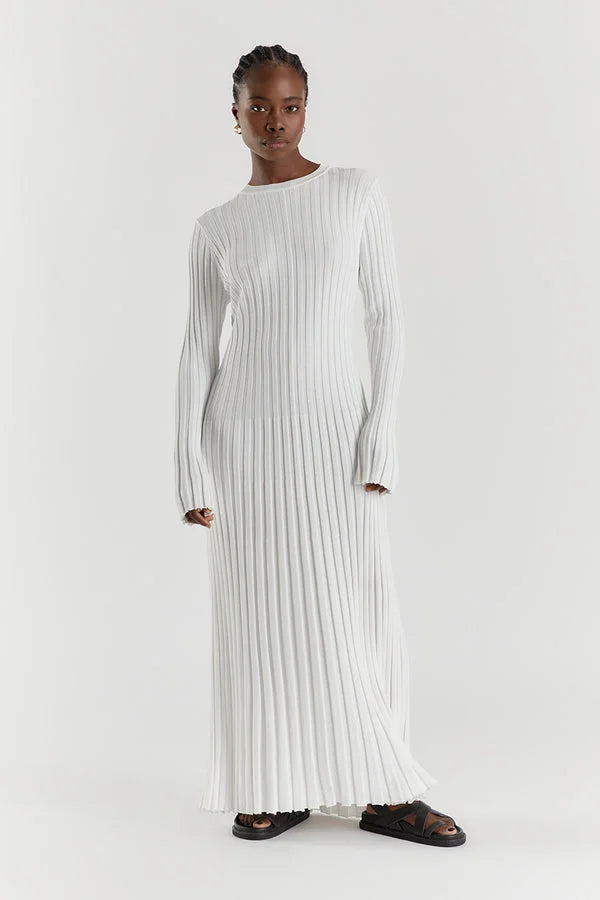 Cyra - Women's Ethereal Lines Maxi Dress