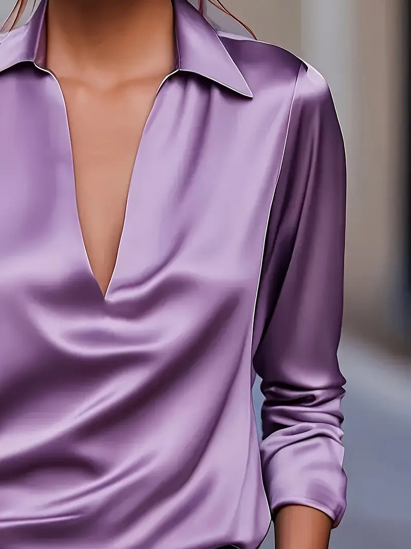 Camicia da donna a maniche lunghe con colletto e scollo a V