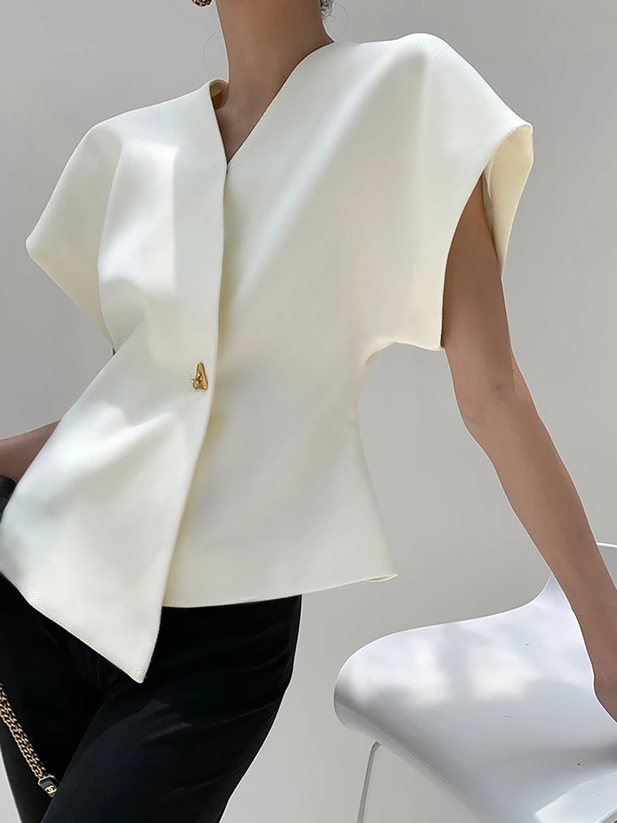 Callie - Women's V-Neck Button Blouse