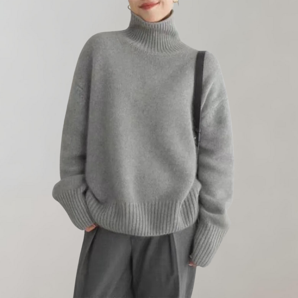 Raelie - Women's Oversized Minimalist Turtleneck Sweater
