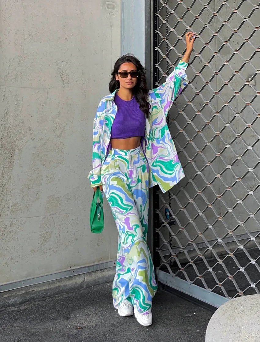 Juliet - Women's Bold Swirl Print Two-Piece Set