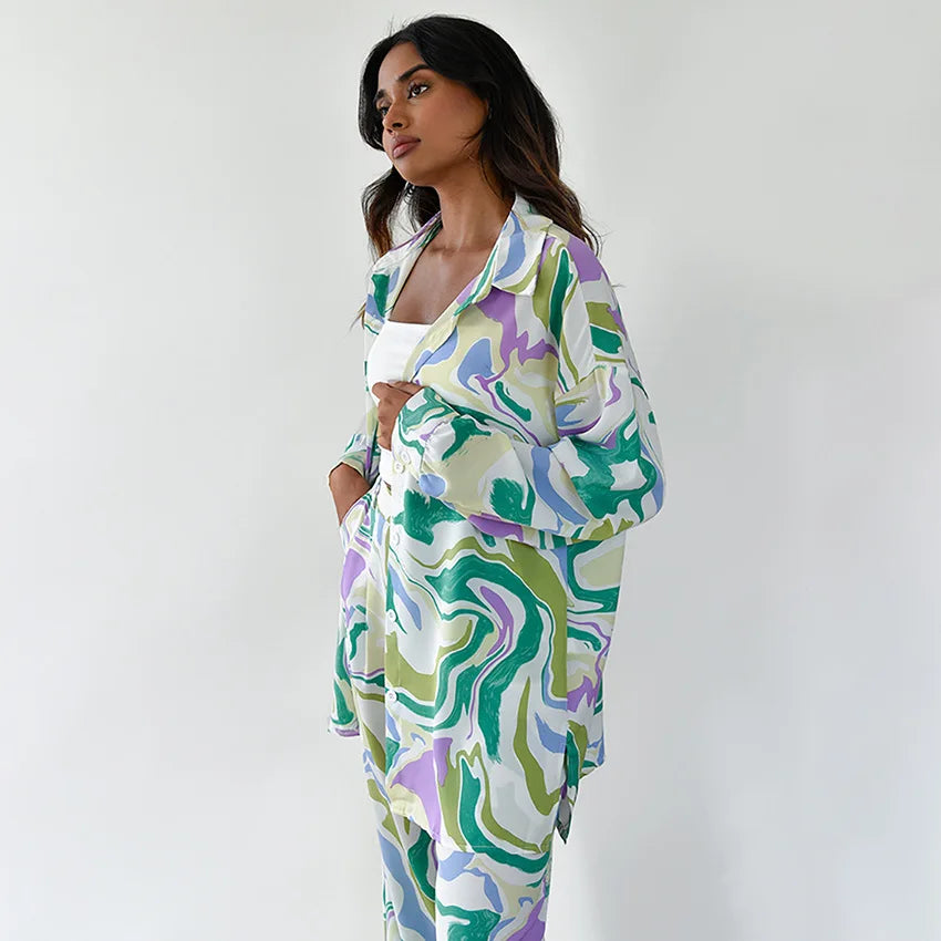 Juliet - Women's Bold Swirl Print Two-Piece Set
