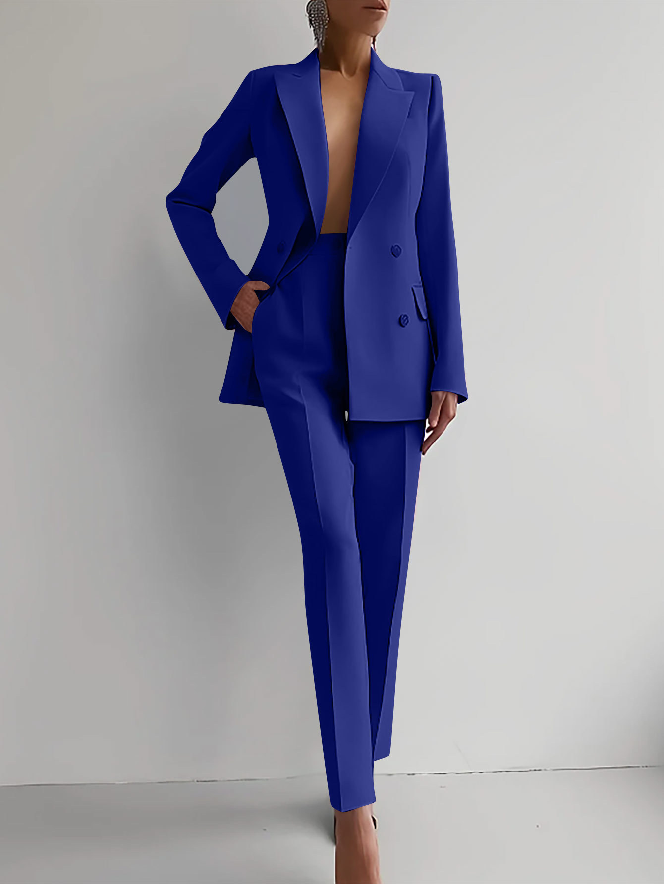 Frankie - Women's Tailored Suit Set