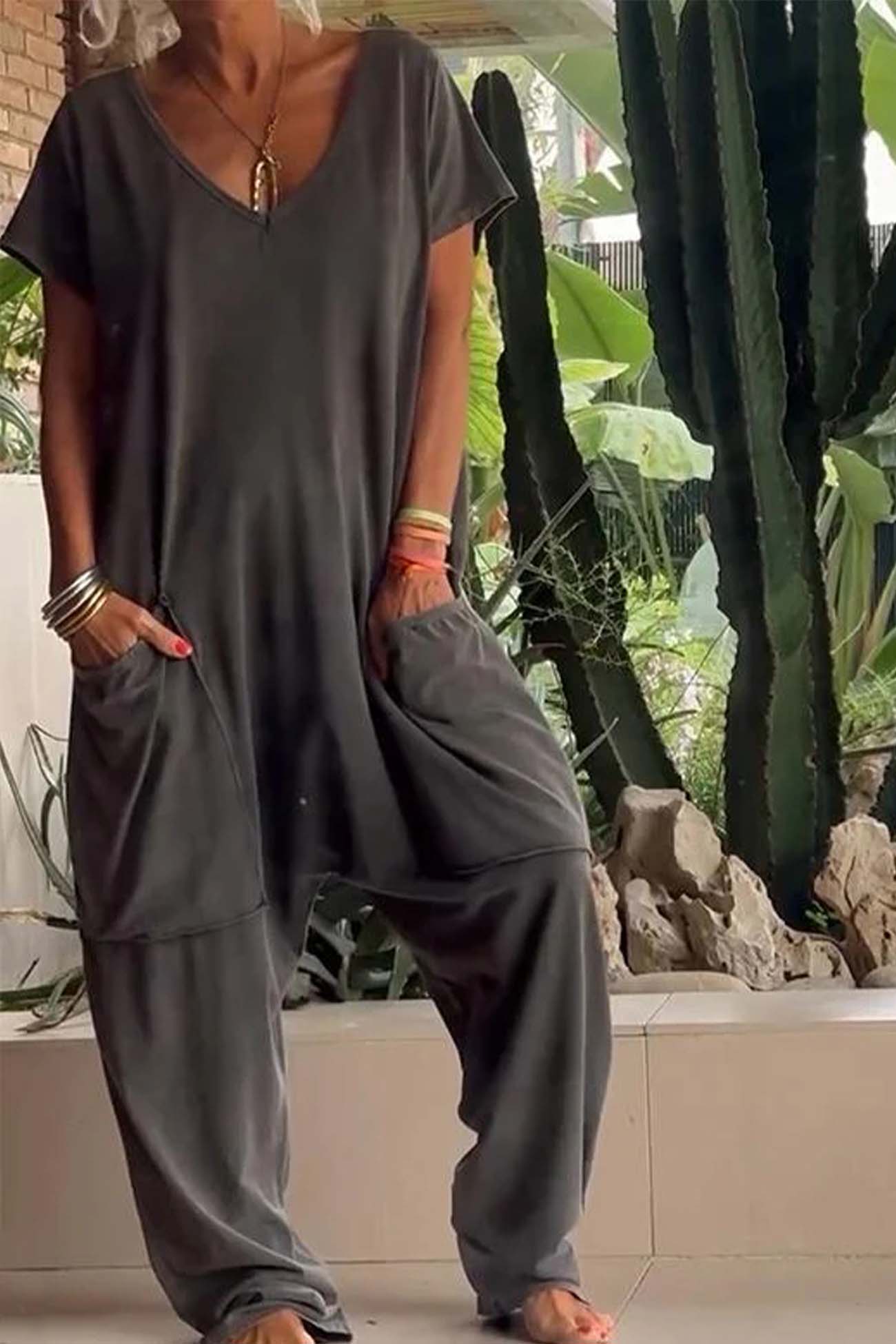 Ivana - Women's Relaxed Style Jumpsuit