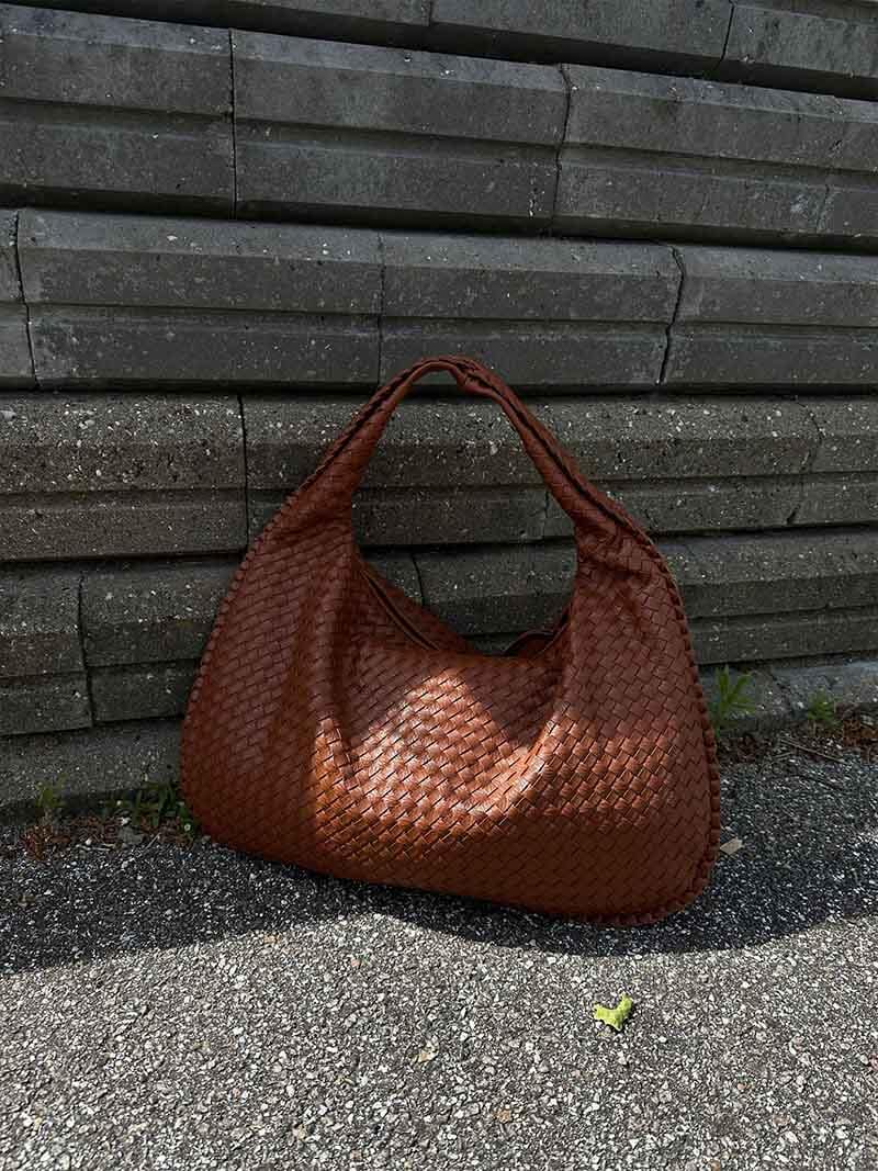 Arielle - Women's Woven Shoulder Bag XL