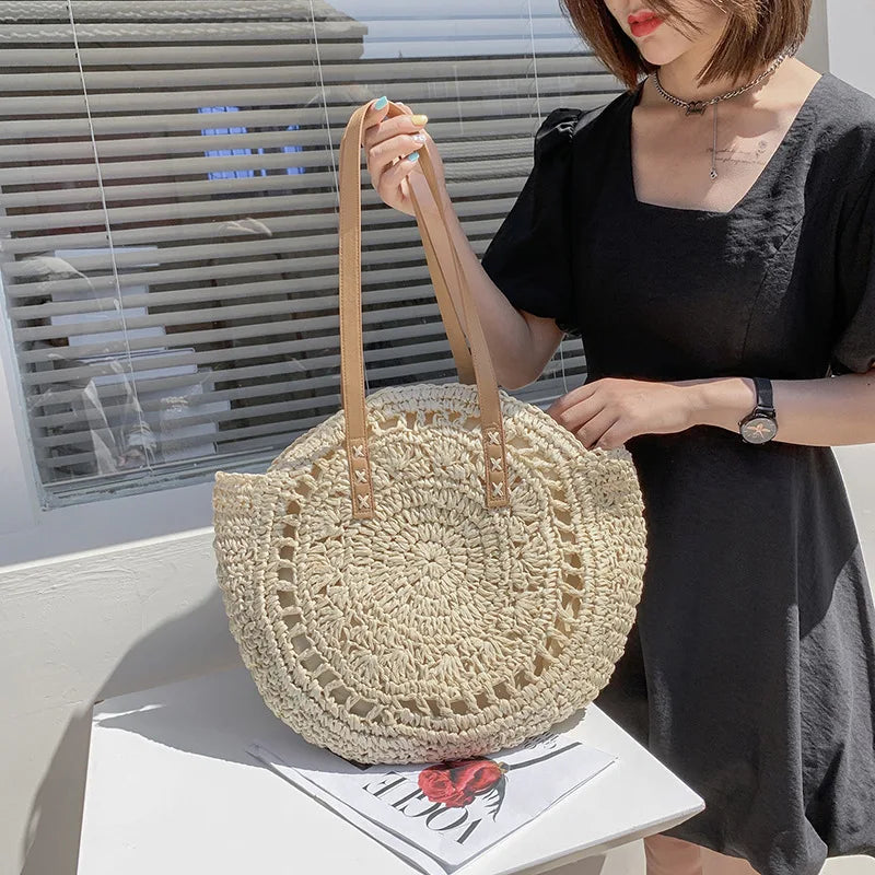 Winona - Women's Round Shoulder Bag