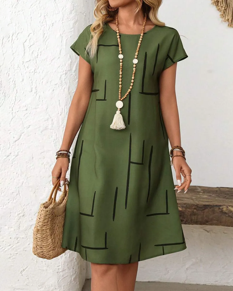 Ainee - Women's Relaxed Dress with Geometric Print in Green