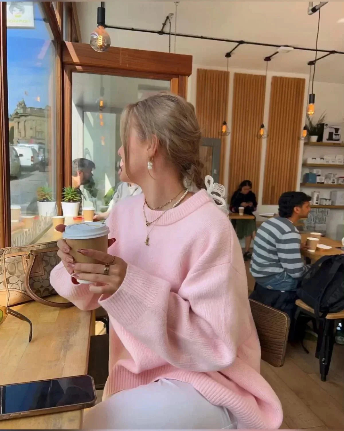 Alana - Women's Oversized Jumper with Long Sleeves - photo 8