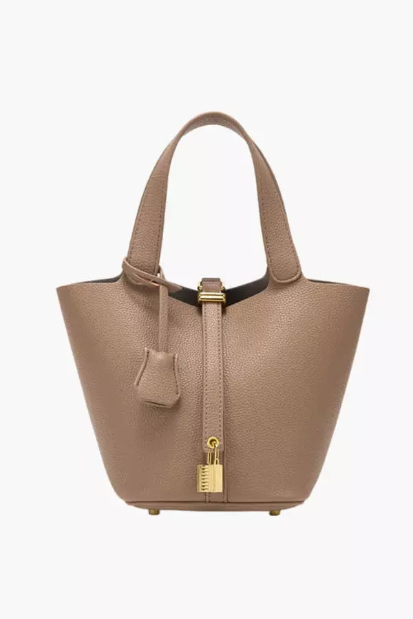 Marlo - Women's Tote Bag