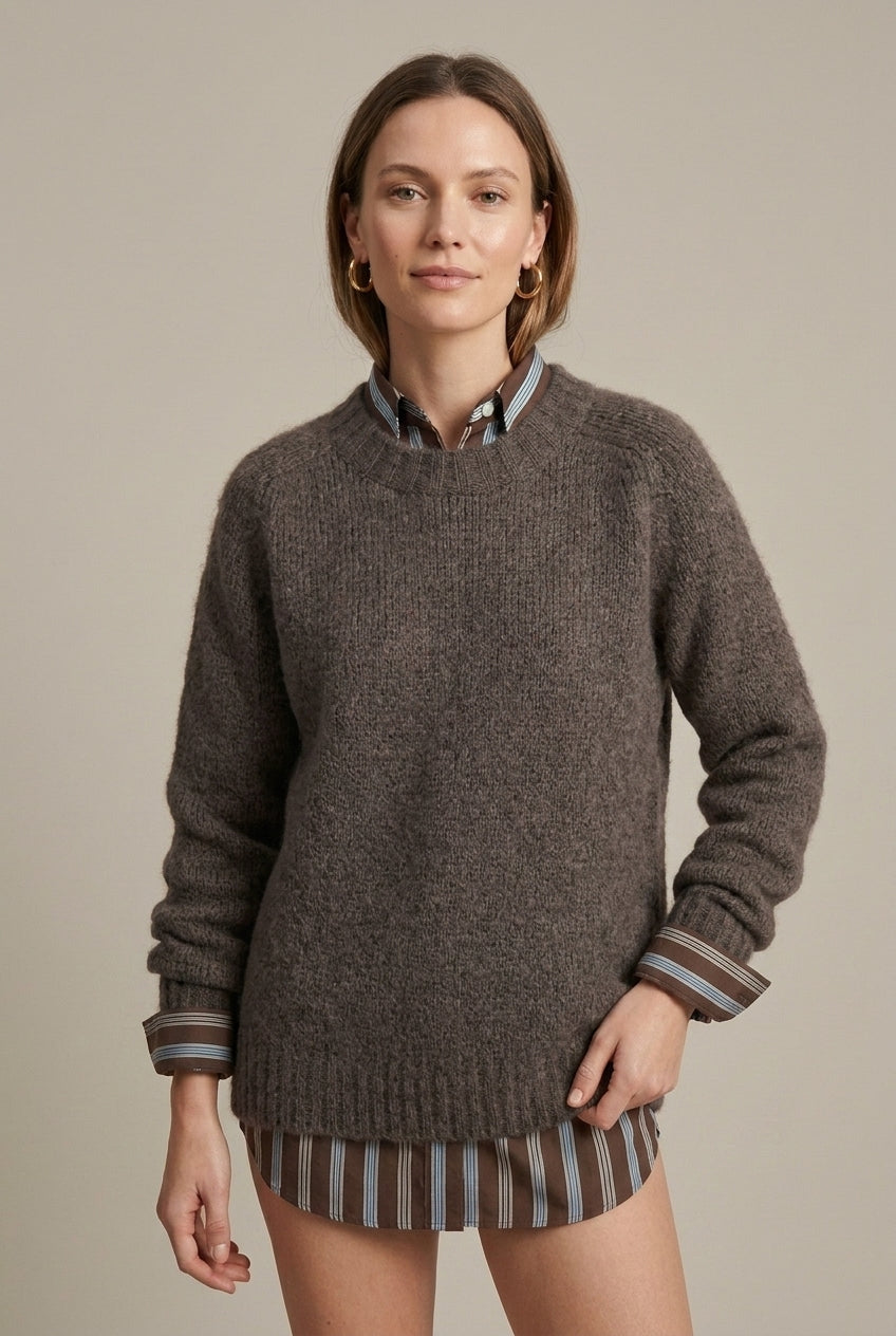Camilla - Women's Relaxed Jumper in Ribbed Knit with V-Neck - photo 2