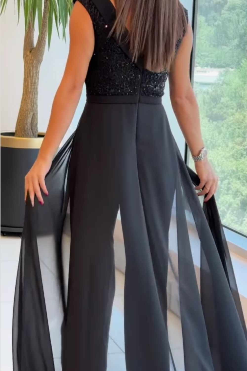 Cleo-Rae - Women's Flowing Jumpsuit in Chiffon with Sleeveless Cut - photo 2