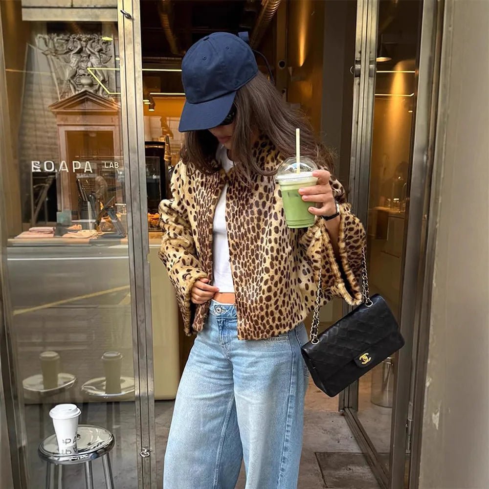 Clover - Women's Relaxed Jacket in Leopard Print with Button Front - photo 2