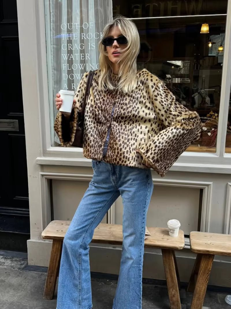 Clover - Women's Relaxed Jacket in Leopard Print with Button Front - photo 4