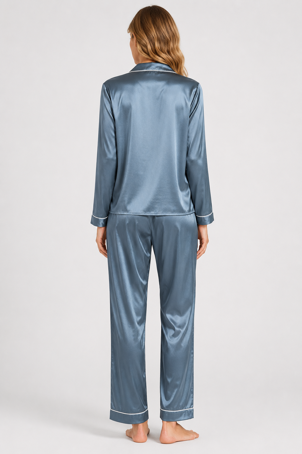Delia - Women's Satin Pyjama Set with Long Sleeves – view 7