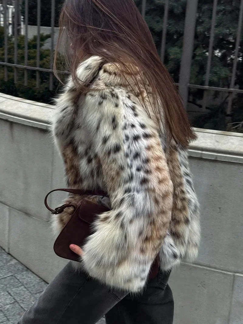 Eunice - Women's Relaxed Coat in Leopard Print - photo 6
