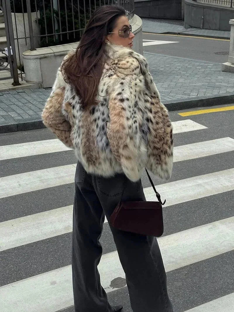 Eunice - Women's Relaxed Coat in Leopard Print - photo 8