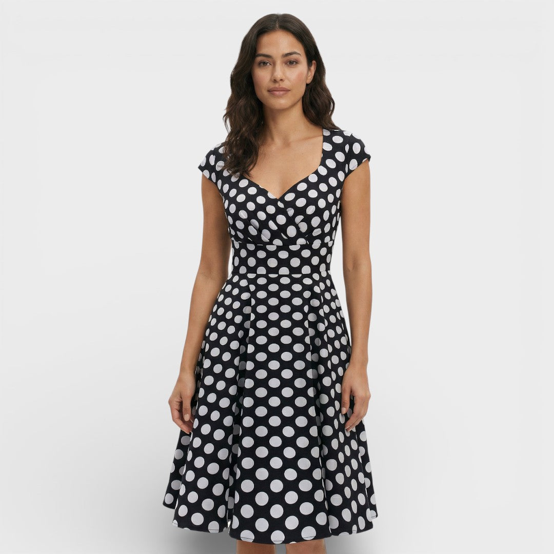 Women's Short Sleeve V Neck Pleated Midi Dress