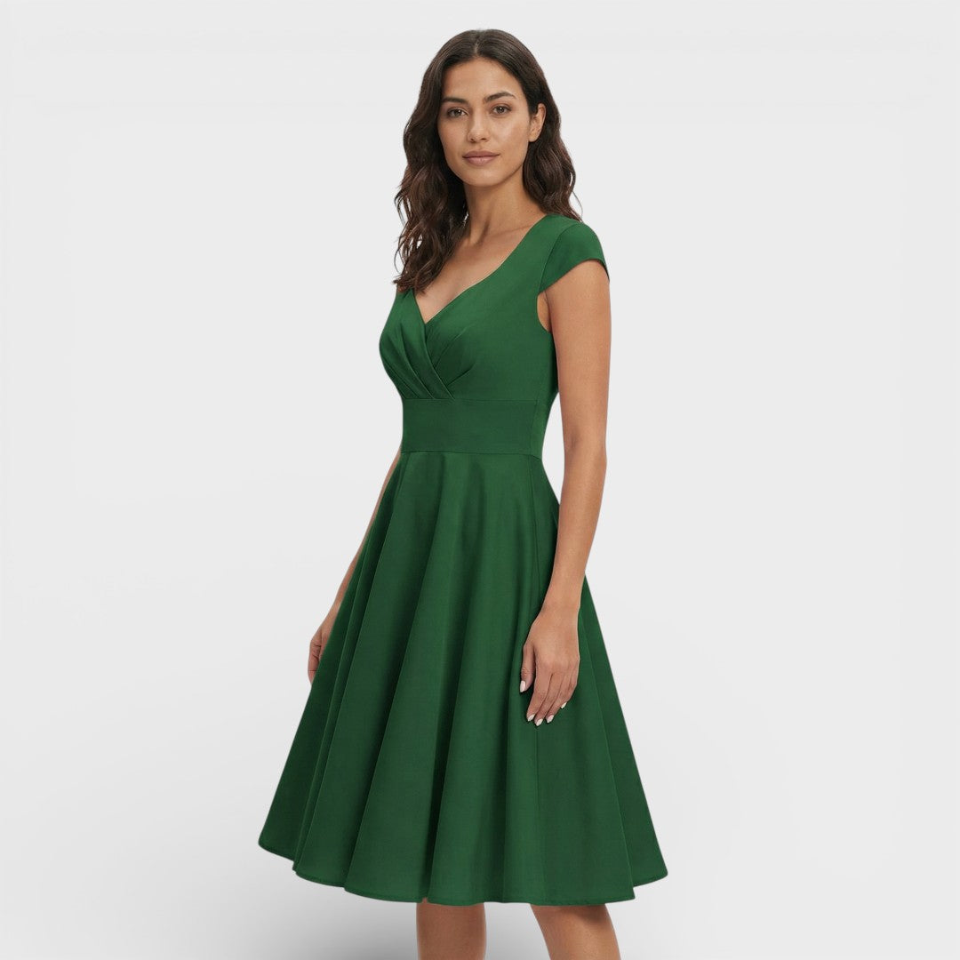 Women's Short Sleeve V Neck Pleated Midi Dress