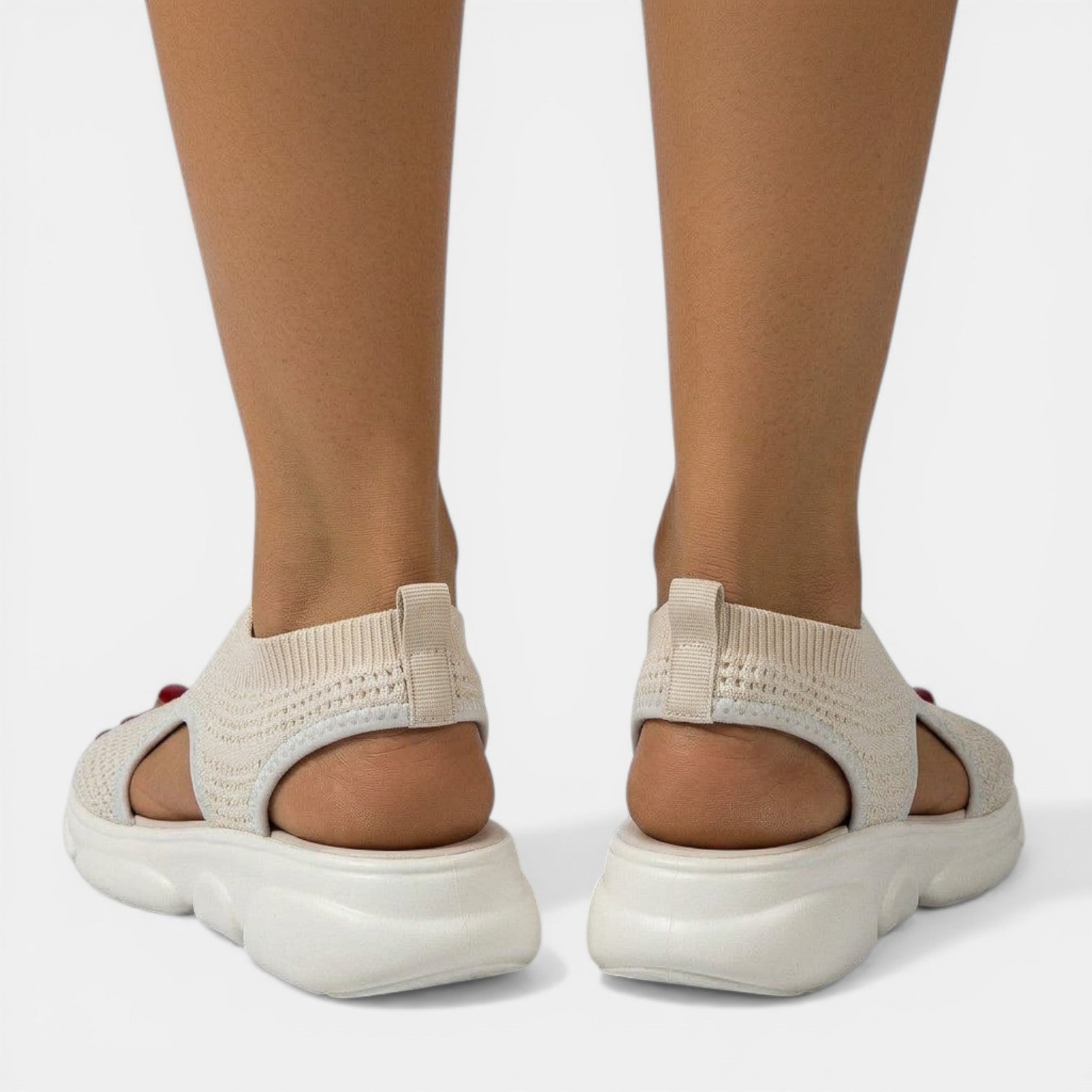 Sandali da donna in maglia traspirante con zeppa e punta aperta