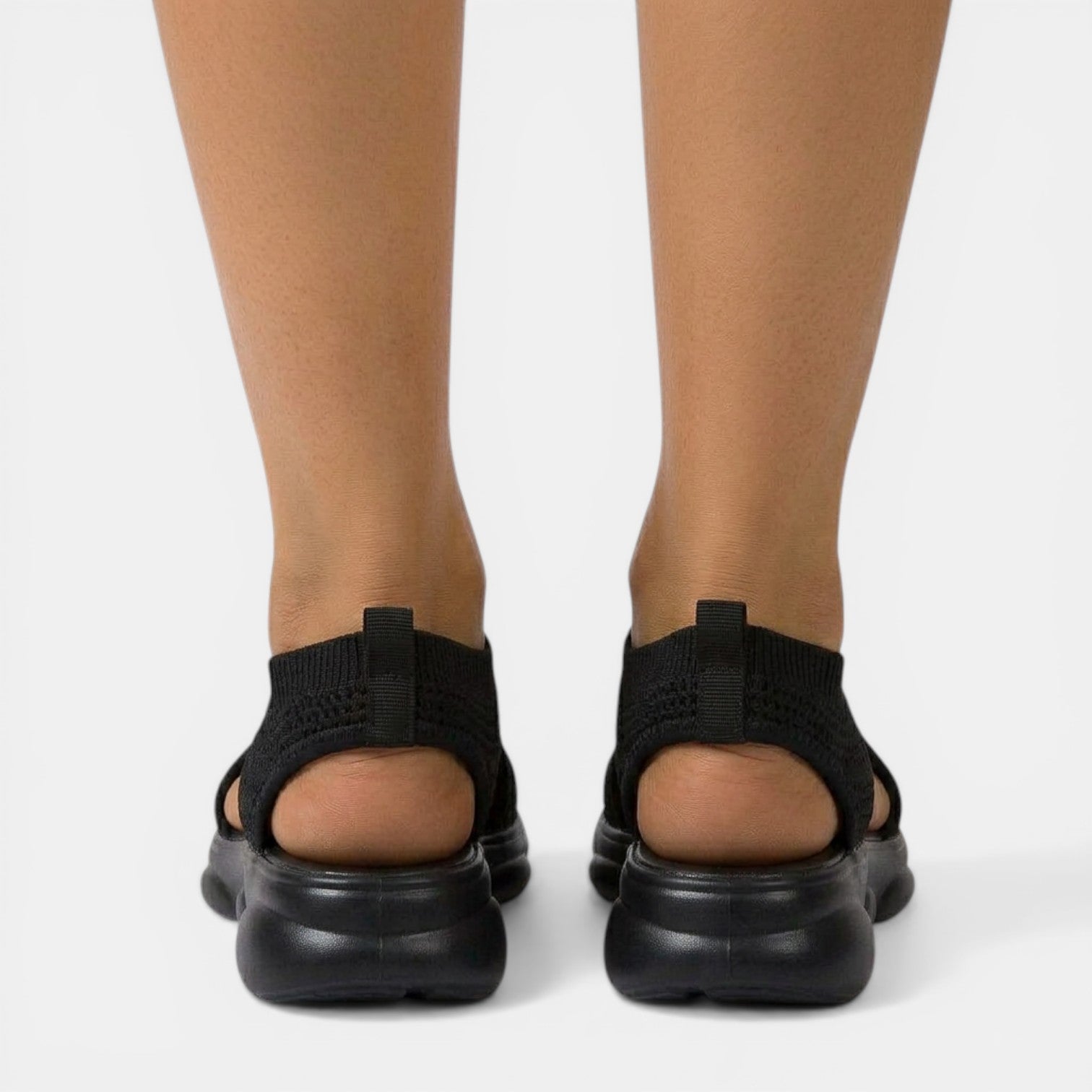 Sandali da donna in maglia traspirante con zeppa e punta aperta