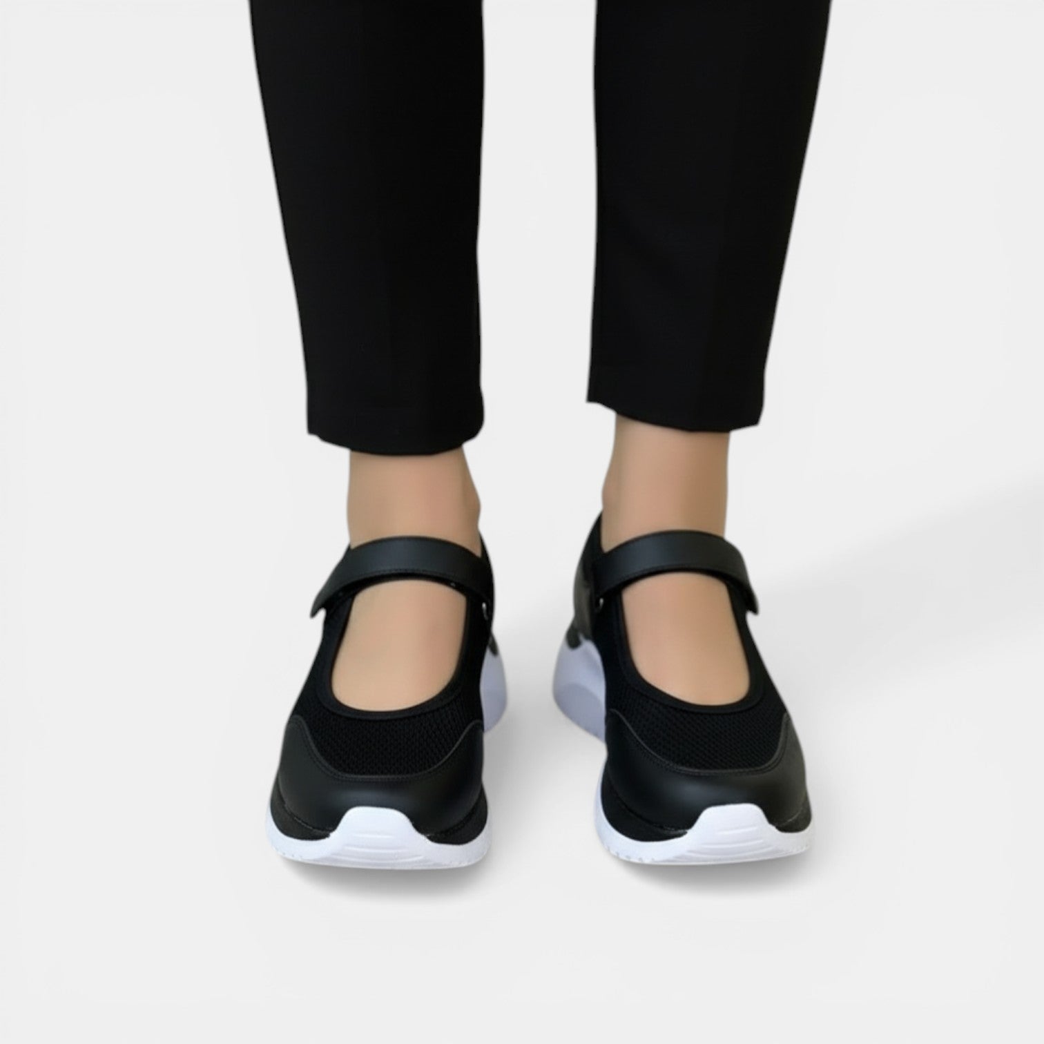 Sneakers Mary Jane da donna in mesh con suola comfort