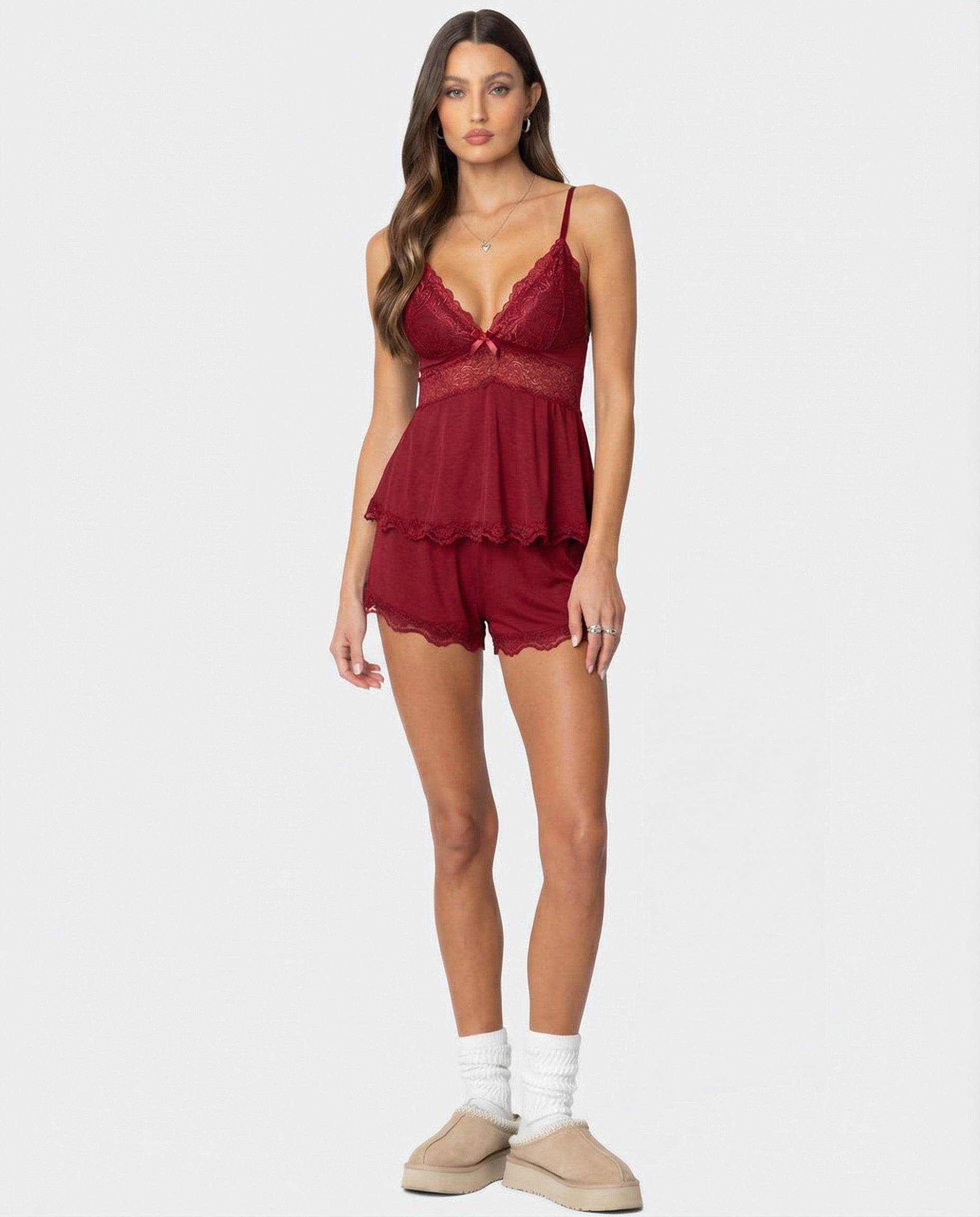 Pijama de mujer de dos piezas: top de tirantes con encaje y short