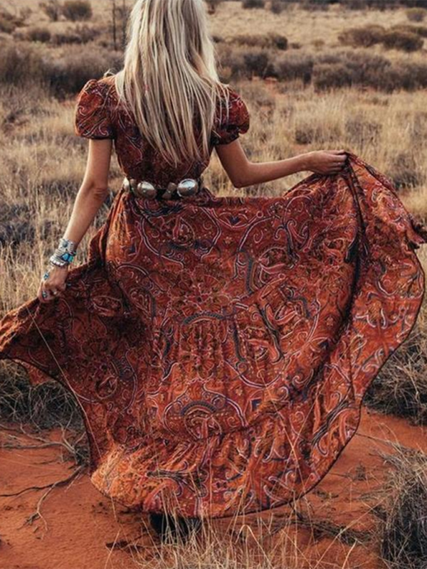 Coraline - Women's Bohemian Maxi Dress with Paisley Print and V-Neck