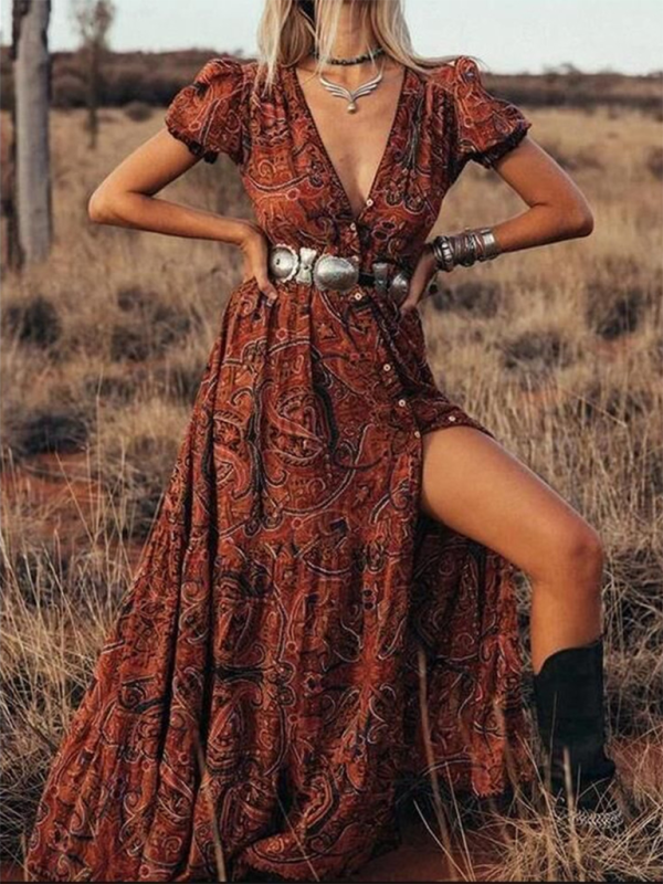 Coraline - Women's Bohemian Maxi Dress with Paisley Print and V-Neck