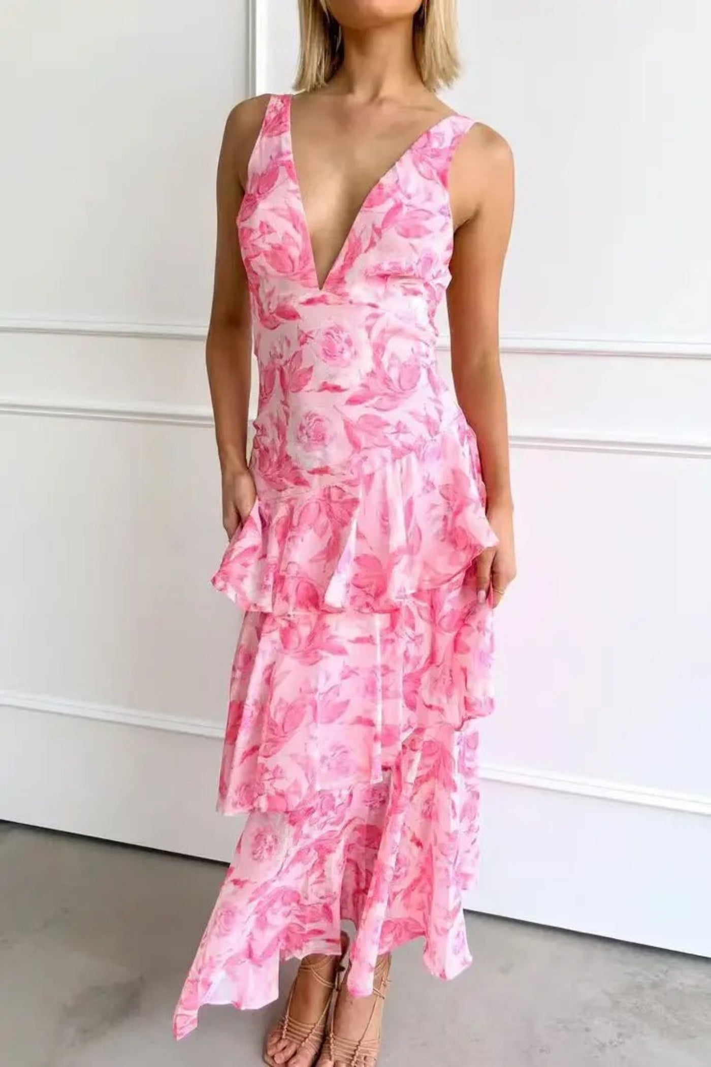 Lacie - Women's Abstract Print Tiered Flowy Maxi Dress - photo 12
