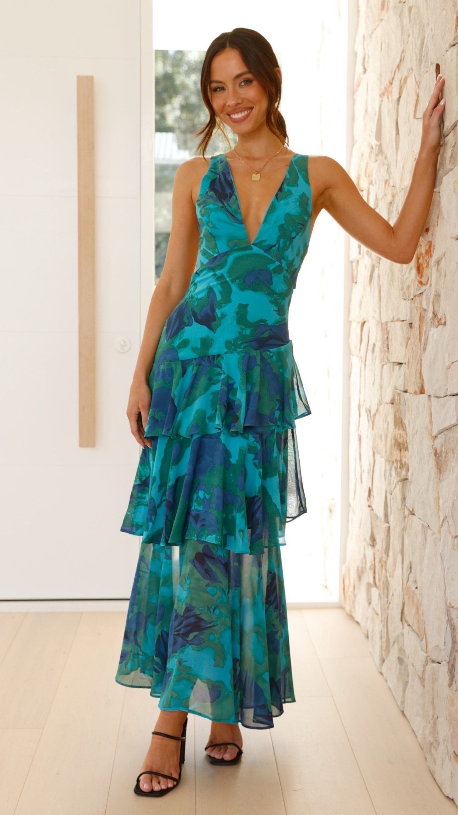 Lacie - Women's Abstract Print Tiered Flowy Maxi Dress - photo 2