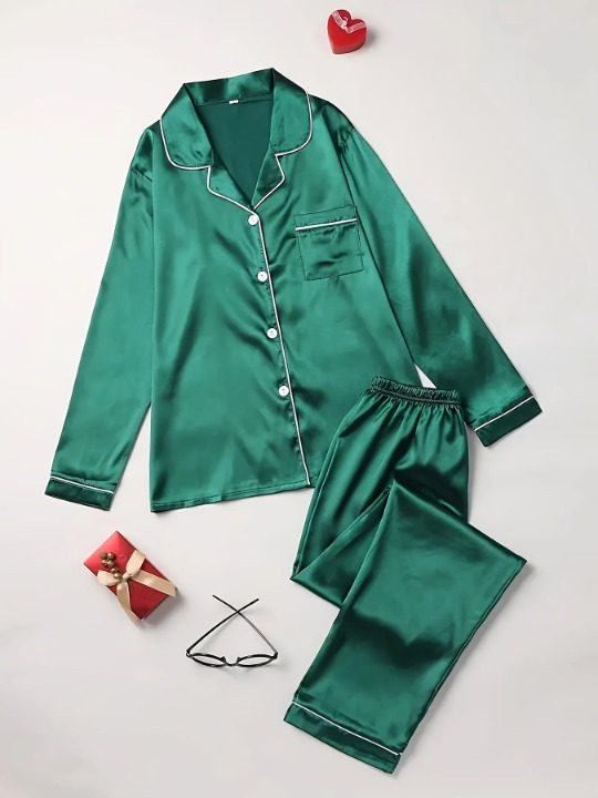 Lucinda - Women's Button-Front Pyjama Set with Long Sleeves