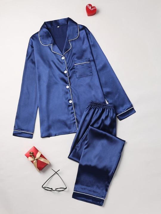 Lucinda - Women's Button-Front Pyjama Set with Long Sleeves