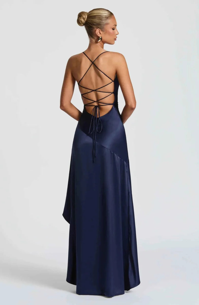 Maxikleid mit Rüschenabschluss