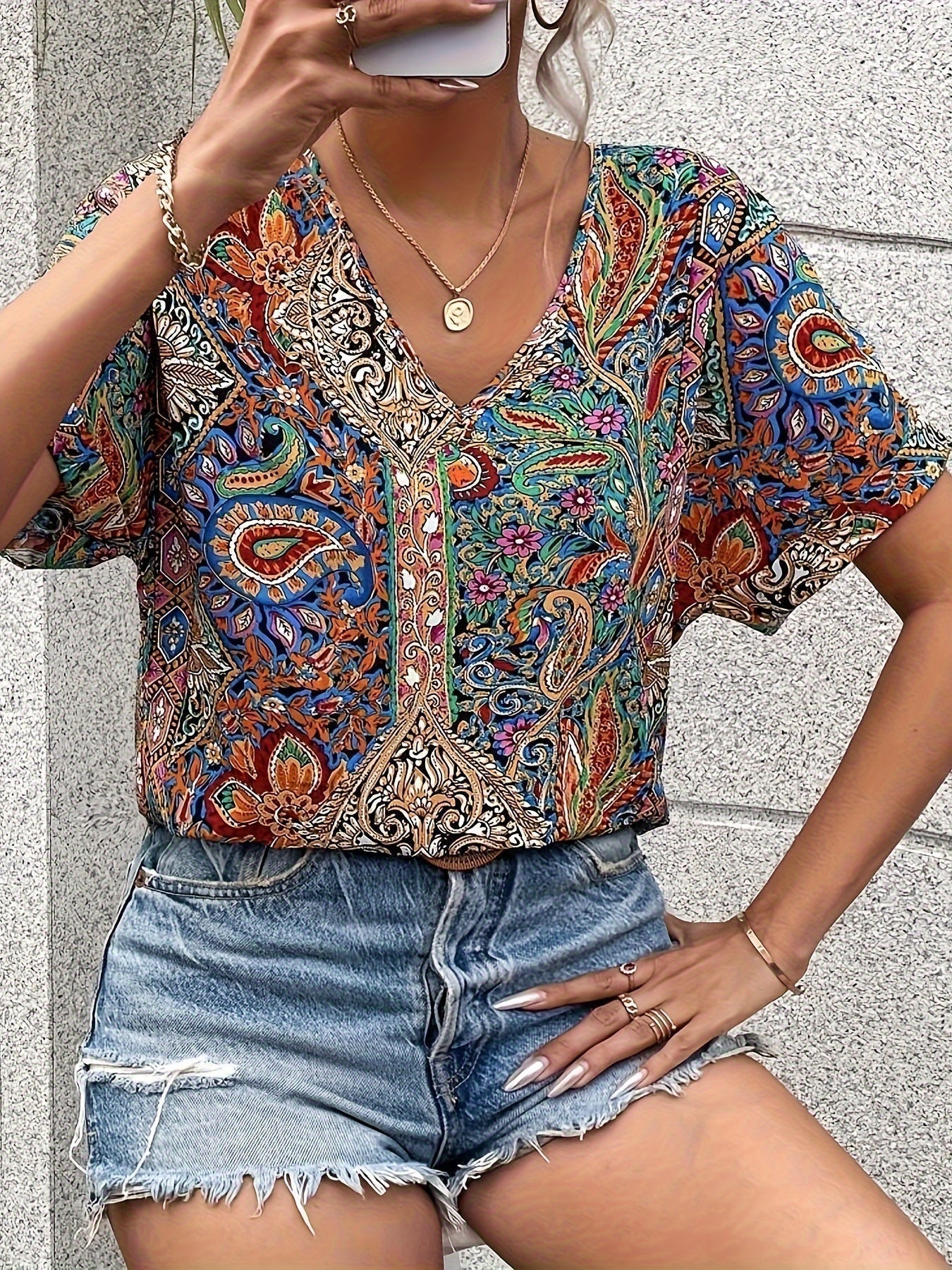 Victoria - Women's Floral Blouse