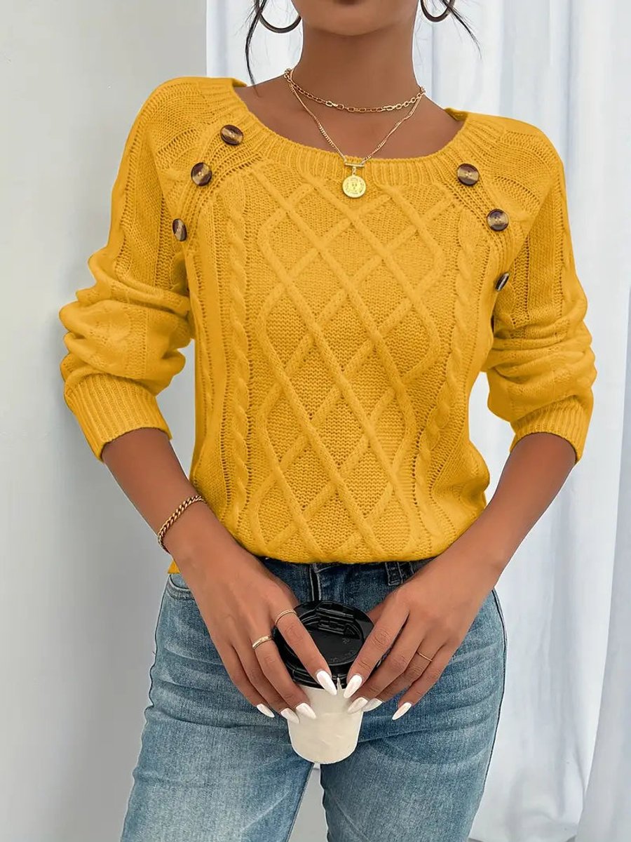 Michelle - Women's Jumper in Cable Knit with Button Front - photo 5