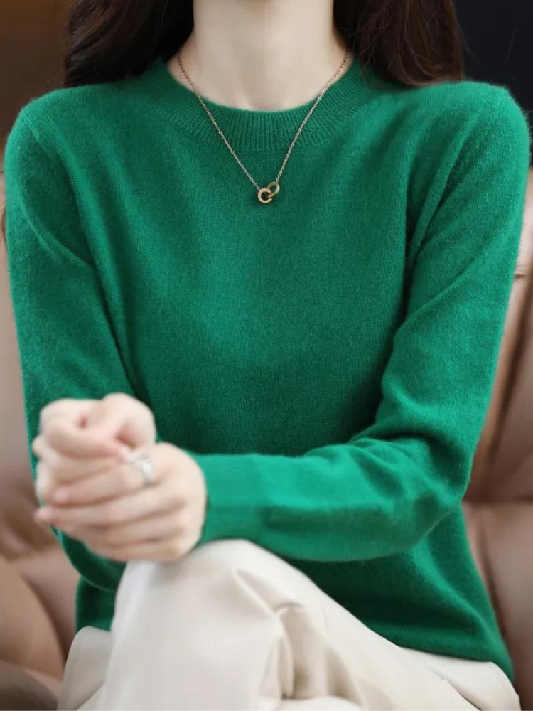 Quintessa - Women's Relaxed Jumper with Roll Neck - photo 5