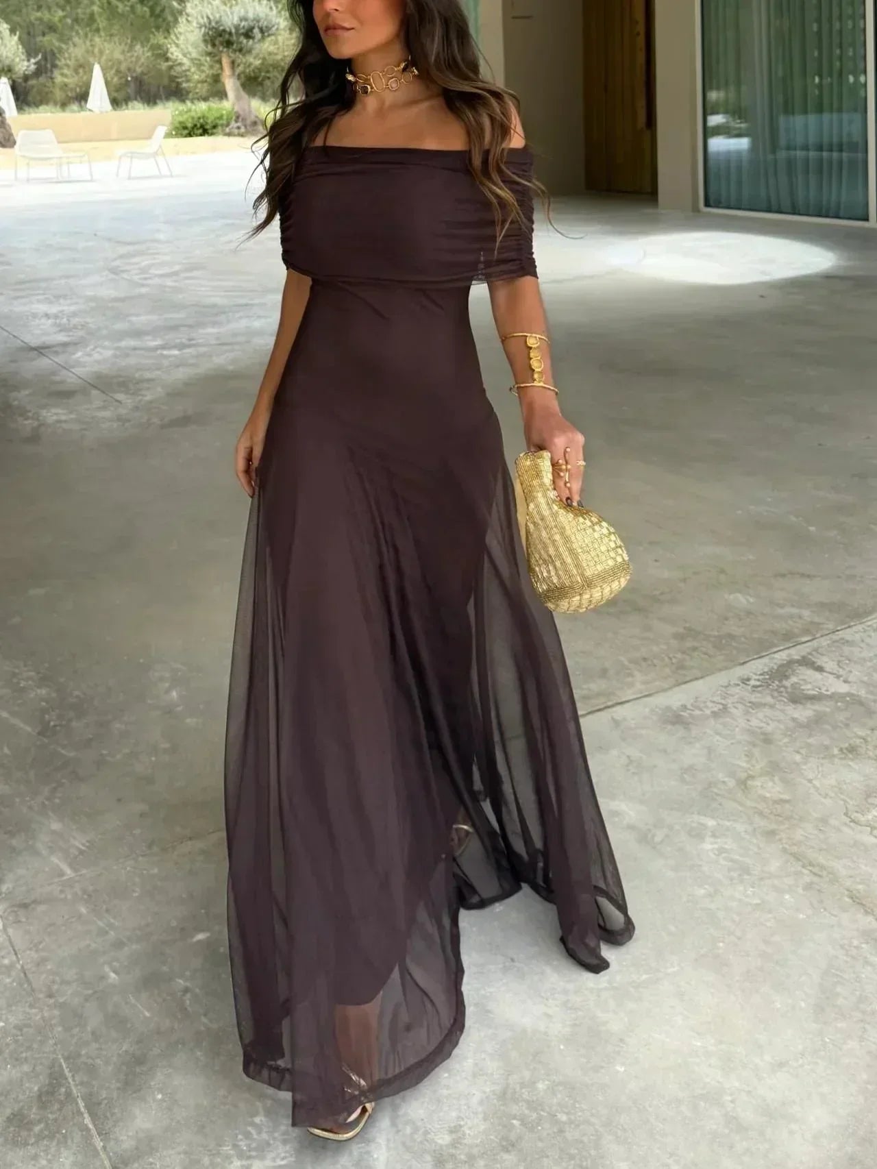 Odette - Women's Off-Shoulder Maxi Dress in Chocolate