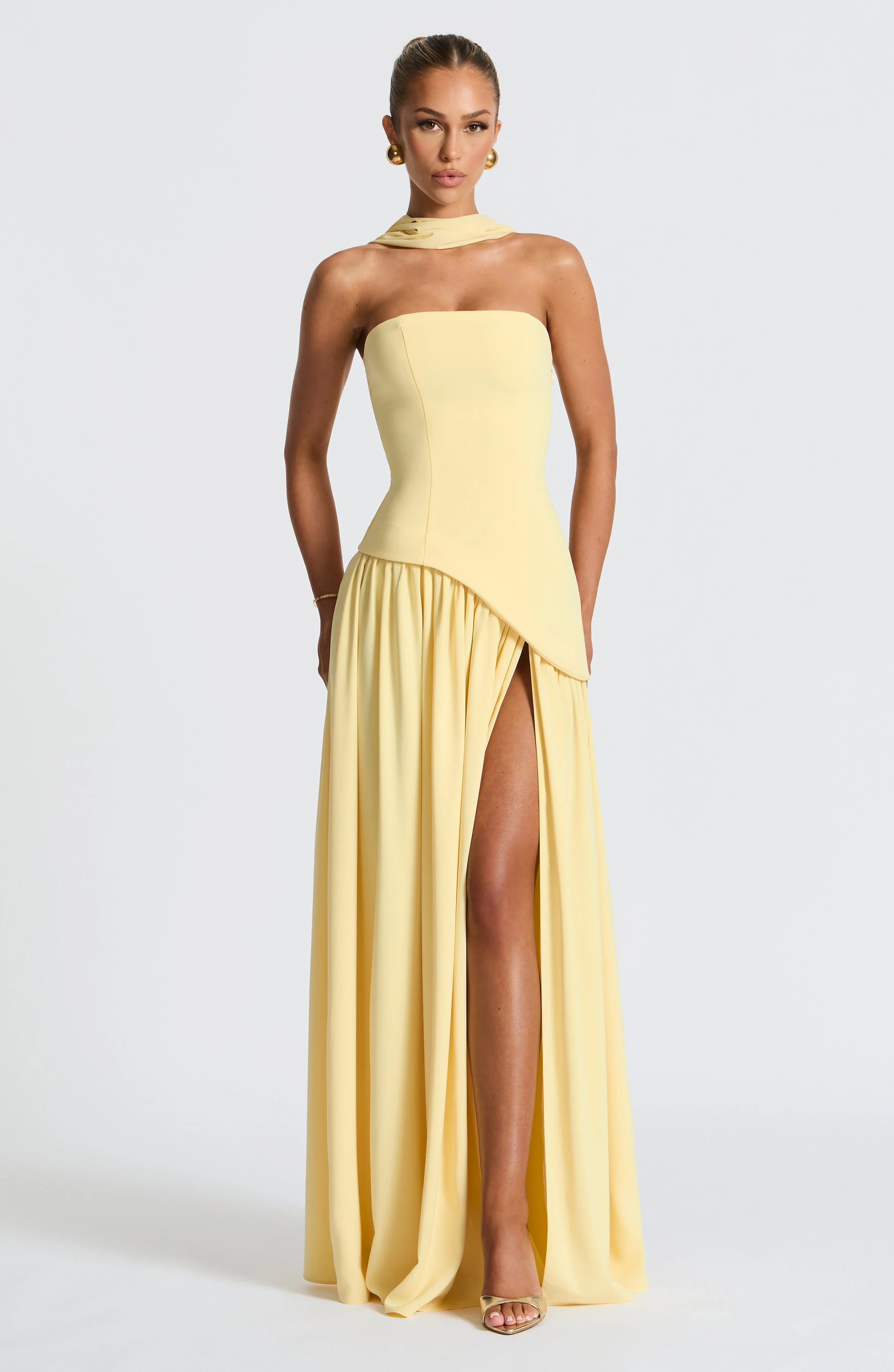 Serena - Vestido largo con corsé y abertura alta para mujer
