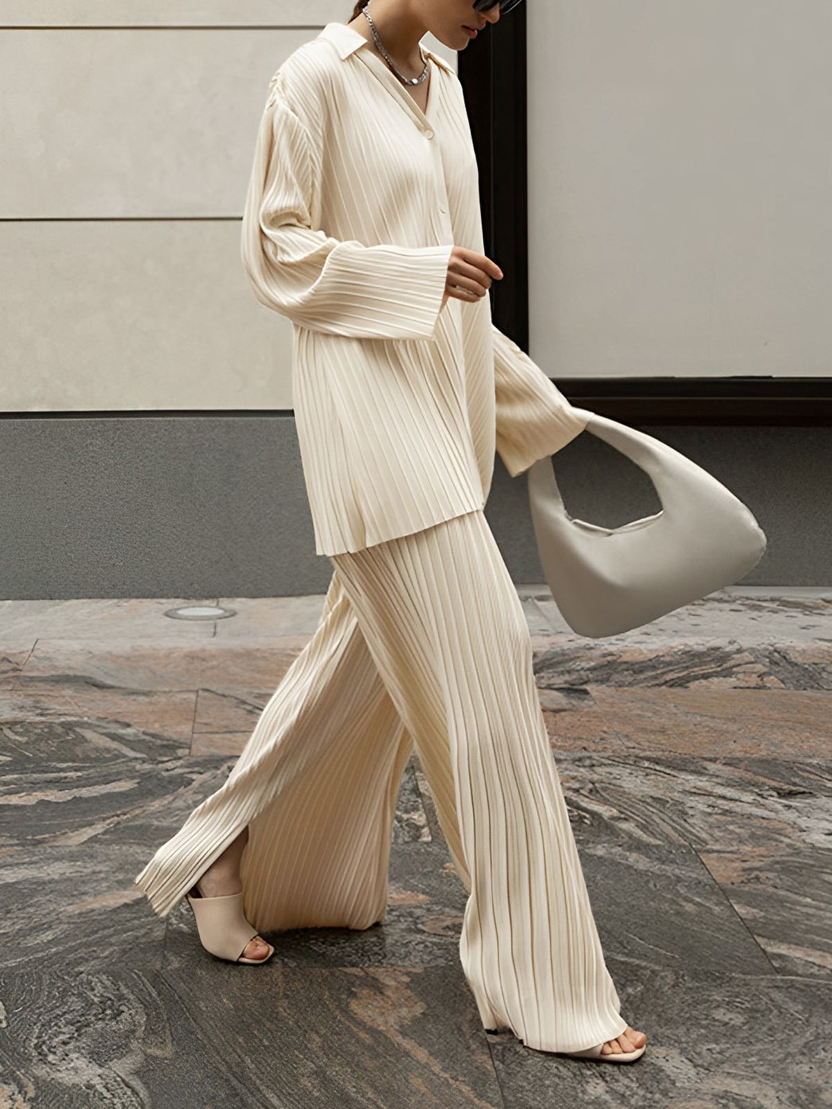 Runa - Women's Relaxed Two-Piece Set with Pleats - photo 3