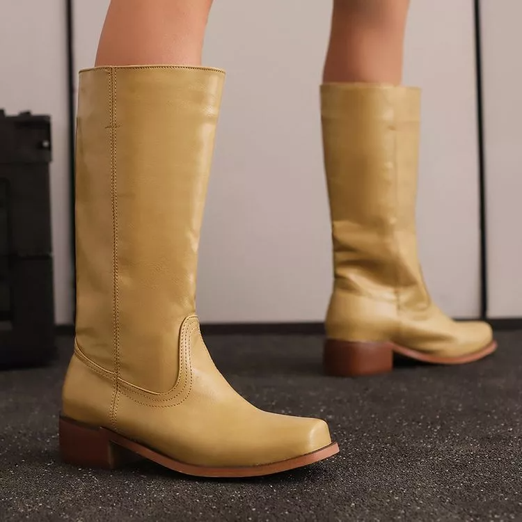 Abbie - Women's Rugged Yet Stylish Boots - photo 6