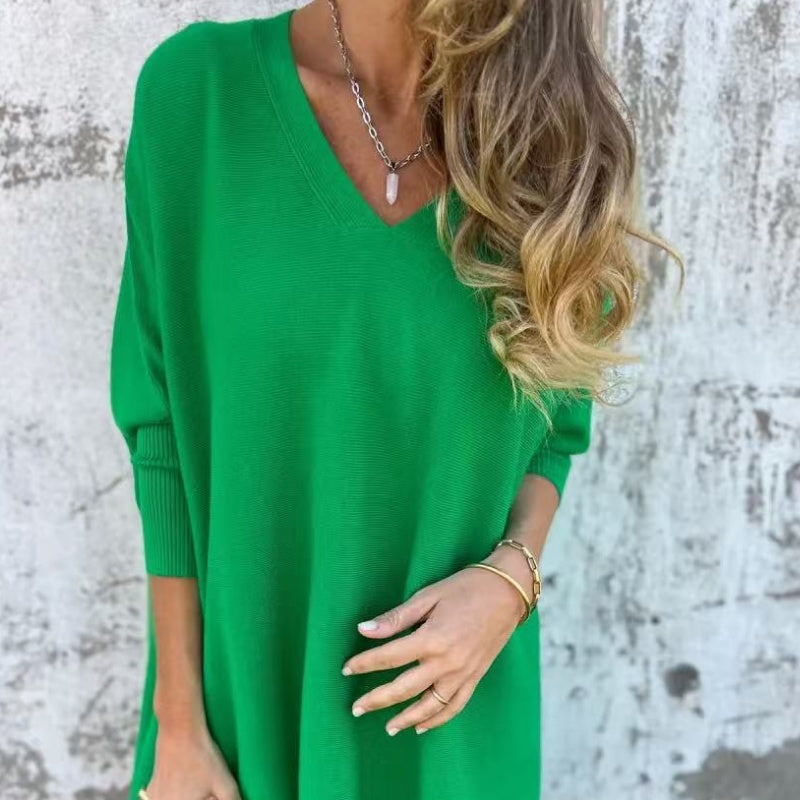 Women's Loose V-Neck Top with Dipped Hem