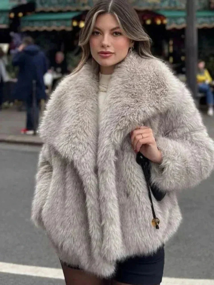 Women's Textured Blazer with Wide Collar