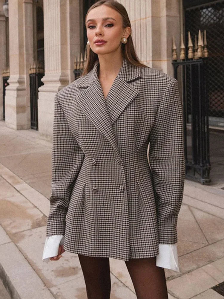 Women's Double-Breasted Check Blazer with Notched Lapels and Long Sleeves