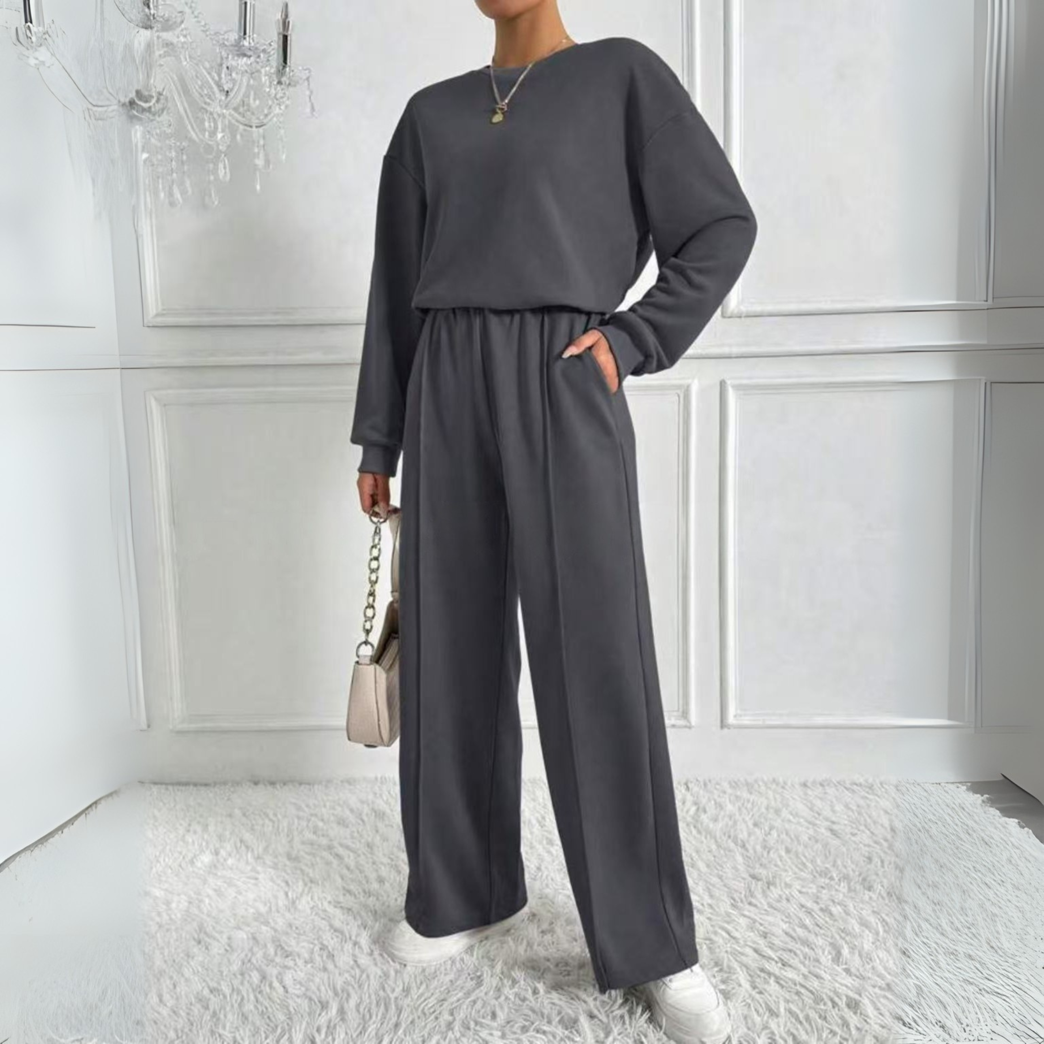 Elnora - Women's Relaxed Two-Piece Set in Long Sleeve Sweatshirt Pants - photo 4