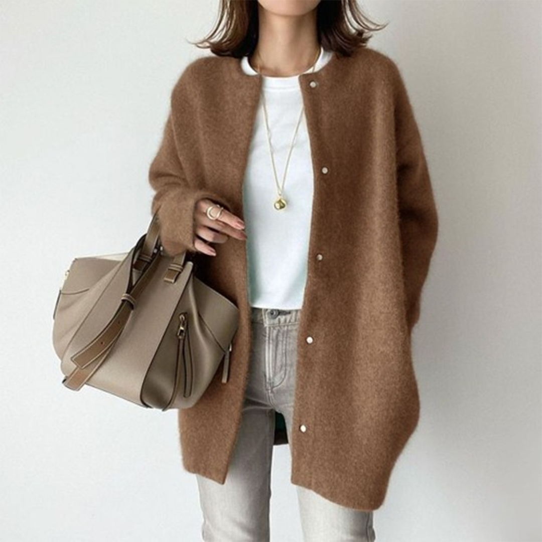 Noelene - Women's Relaxed Cardigan in Open Front Button-Up Knit - photo 5
