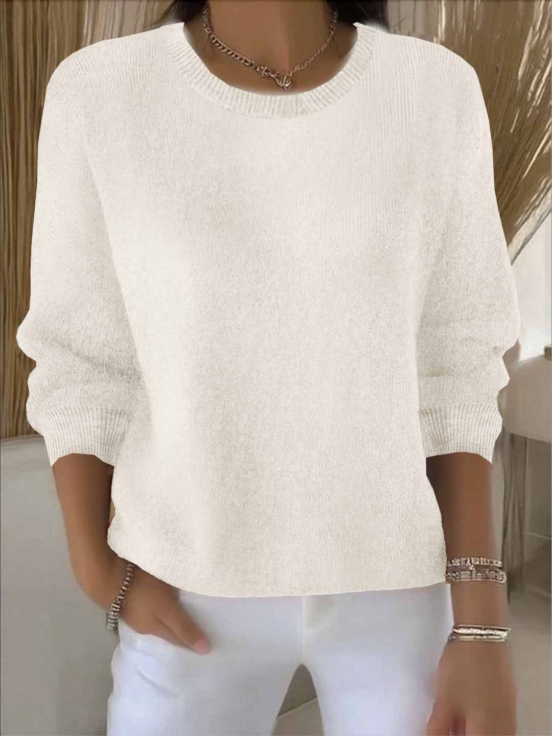 Minnie - Women's Relaxed Sweater in Classic Crew Neck Soft Knit - photo 4