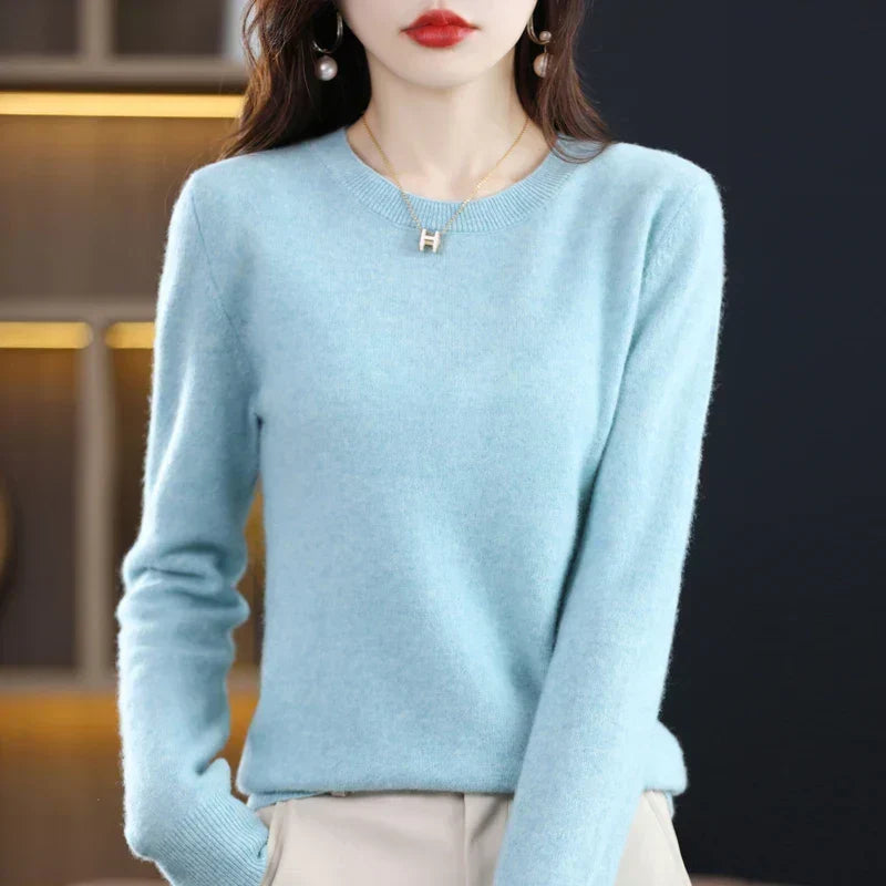 Nadene - Women's Slim Sweater in Elegant Classic Crew Neck - photo 11
