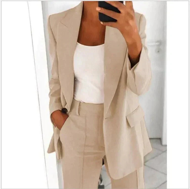 Alison - Women's Suit Set with Straight Leg Trousers