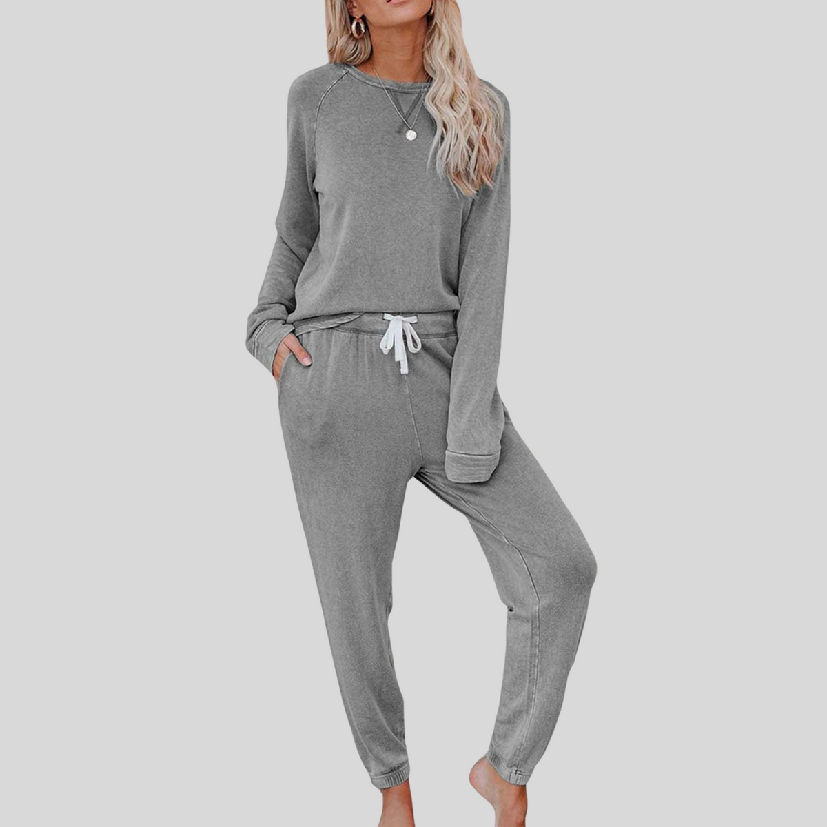 Women's Two-Piece Lounge Set Relaxed Fit